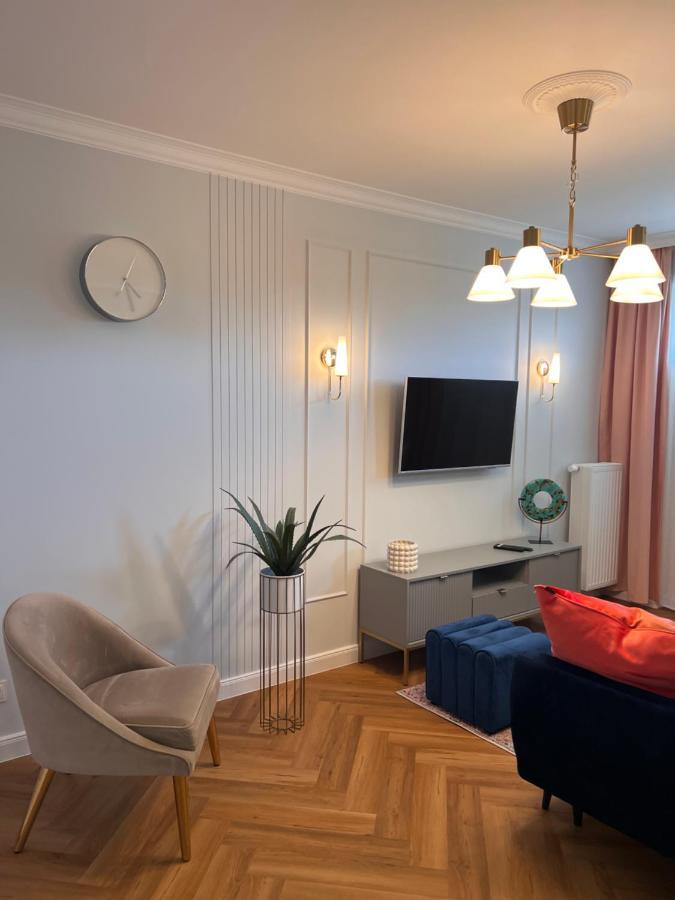 Bella Casa Luxury Apartament Radom Bagian luar foto