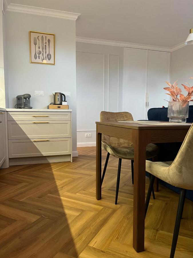 Bella Casa Luxury Apartament Radom Bagian luar foto